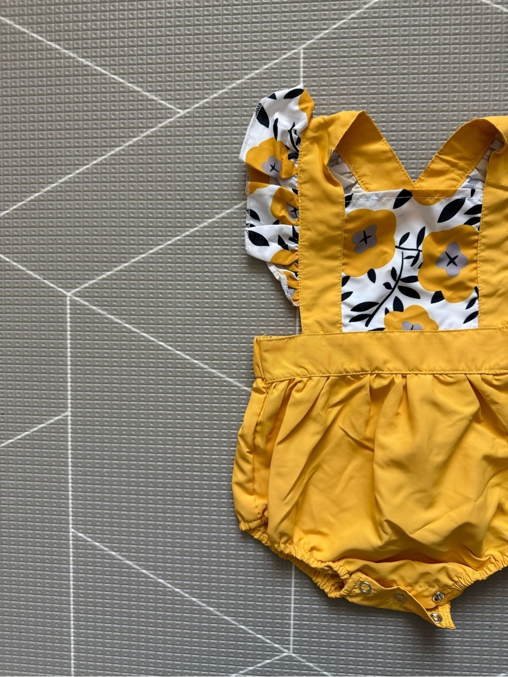 Small shop|Baby girl summer outfit,bubble romper in mustard Yellow & Floral•••